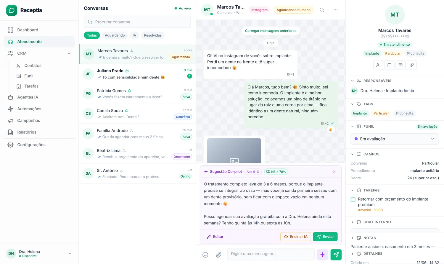 Tela de atendimento do ReceptIA com a sugestão do agente de IA e o botão de enviar para o cliente